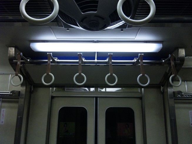 京阪電鉄5ドア車同ラッシュ時収容
